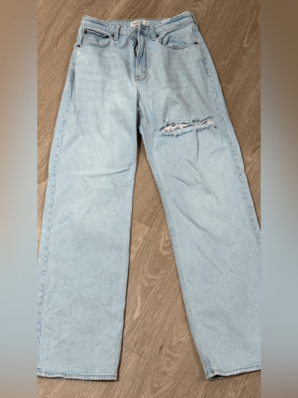 Abercrombie Curve Love 90s relaxed Jean